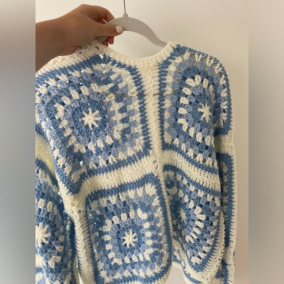 Tullabee crochet sweater - Picture 2 of 3
